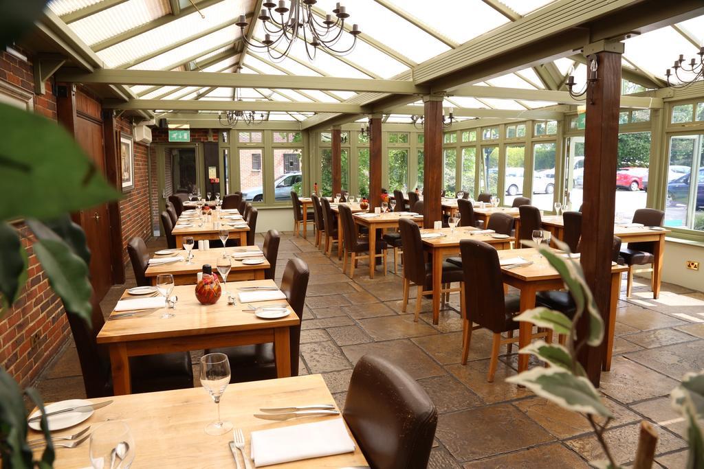 Marsh Farm Hotel Swindon Exterior photo