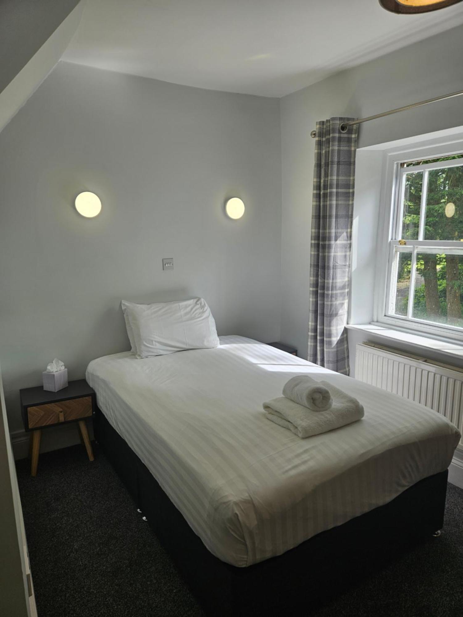 Marsh Farm Hotel Swindon Exterior photo