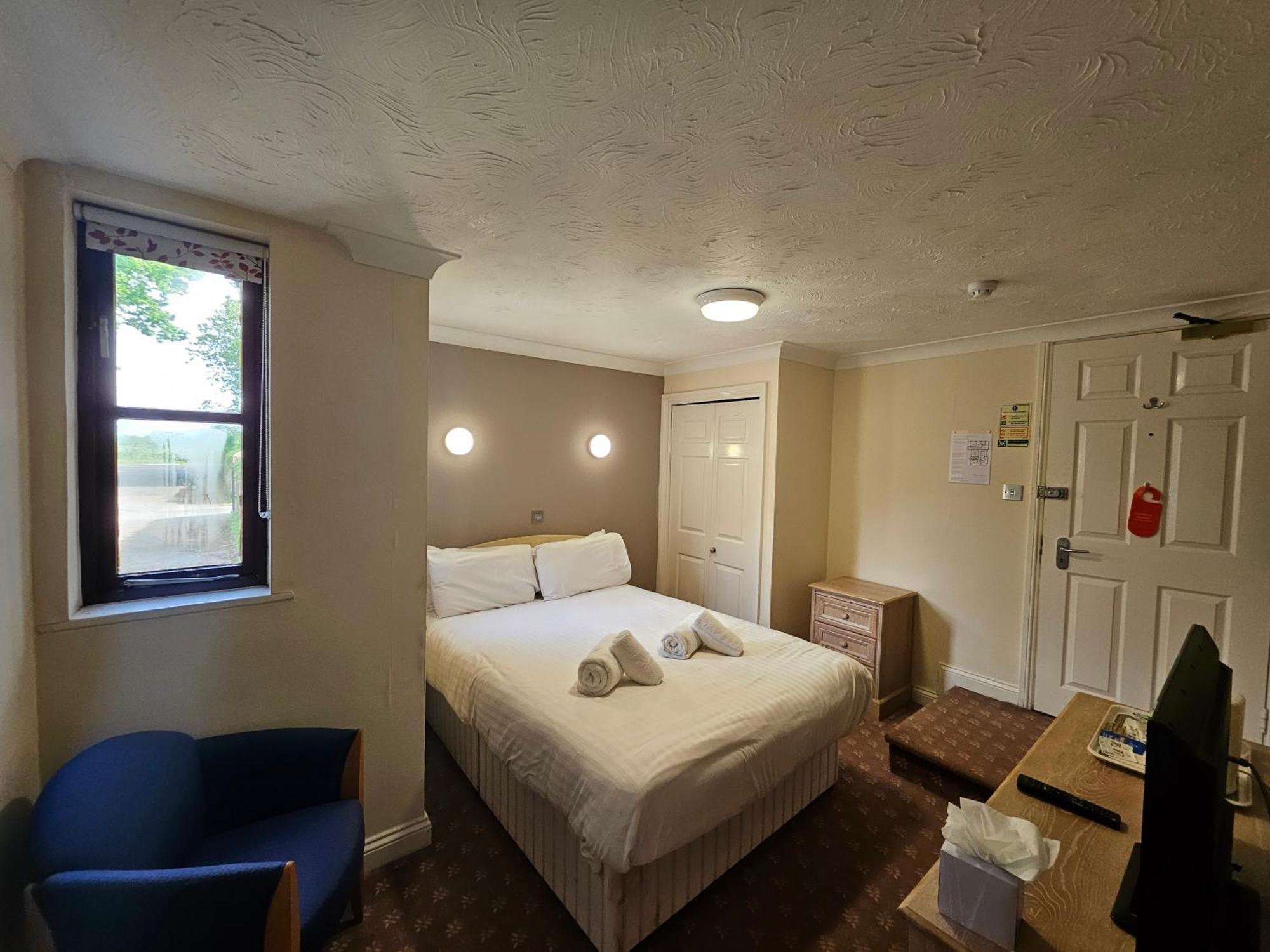 Marsh Farm Hotel Swindon Exterior photo